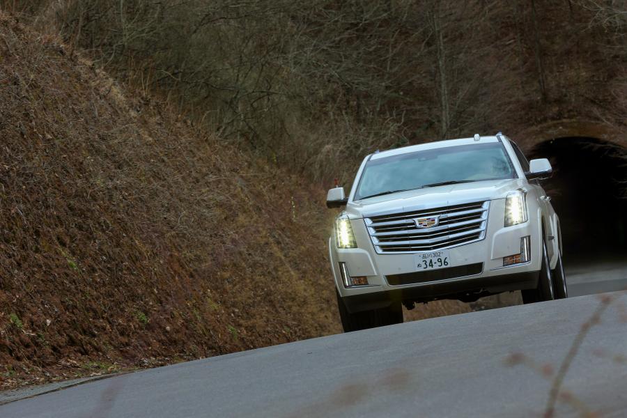  Cadillac Escalade Platinum 2015 года  (JP) (фото 7 из 24)